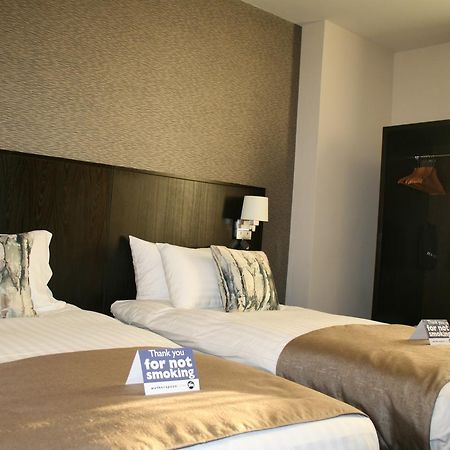 The Yarborough Hotel Wetherspoon Гримсби Экстерьер фото