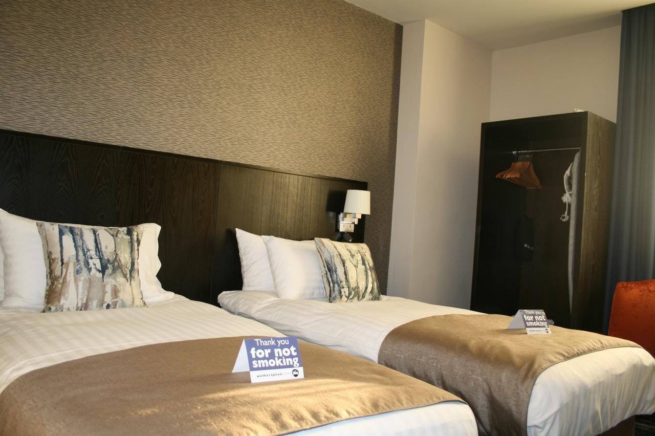 The Yarborough Hotel Wetherspoon Гримсби Экстерьер фото