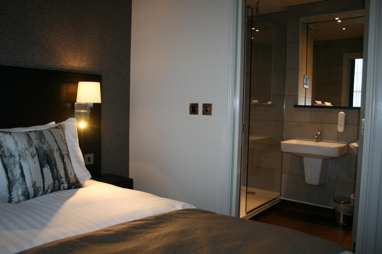 The Yarborough Hotel Wetherspoon Гримсби Экстерьер фото