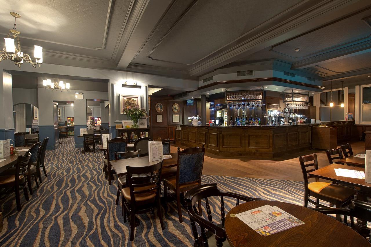 The Yarborough Hotel Wetherspoon Гримсби Экстерьер фото